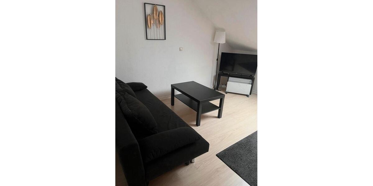 Dachgeschoßwohnung Essen Stadtkern - 2 Zimmer, 40 m&sup2;, 365&euro; | Angebot:27537479