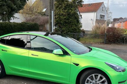 Tesla Model 3 111.800 km 22.900 &euro; Krefeld 47799