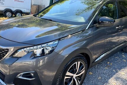 Peugeot 5008 122.418 km 16.997 &euro; Wuppertal 42327