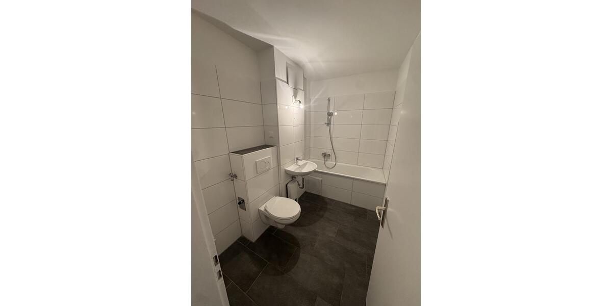 Erdgeschoßwohnung Duisburg Mittelmeiderich - 3 Zimmer, 54 m&sup2;, 409&euro; | Angebot:26255957