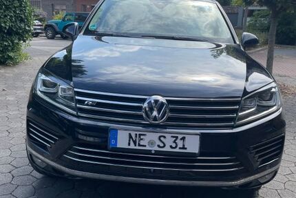 VW Touareg 177.000 km 18.900 &euro; Neuss 41472