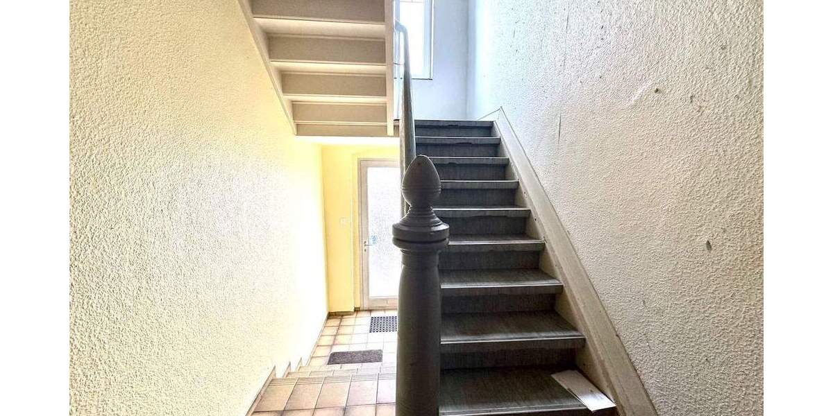 Mehrfamilienhaus, Wohnhaus Neuss Norf - 6 Zimmer, 156 m&sup2;, 398.000&euro; | Angebot:25687678