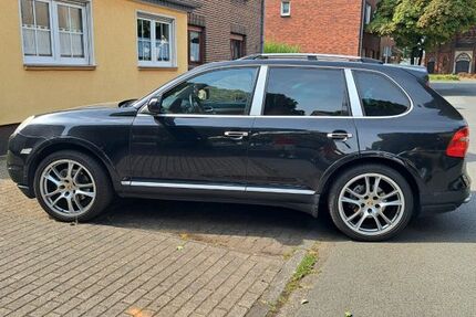 Porsche Cayenne 147.950 km 14.999 &euro; Duisburg 47179