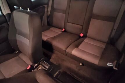 VW Golf 143.000 km 999 &euro; Hilden 40721