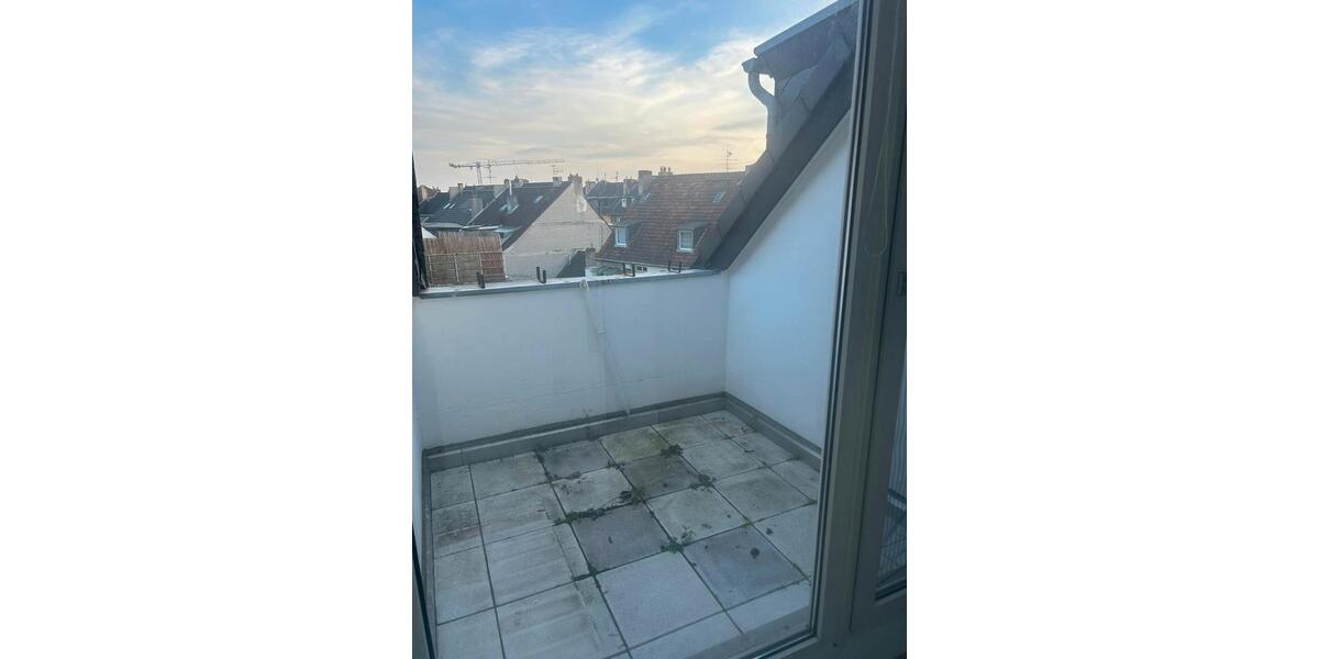 Dachgeschoßwohnung Düsseldorf Oberbilk - 3 Zimmer, 69 m&sup2;, 380.000&euro; | Angebot:27450793