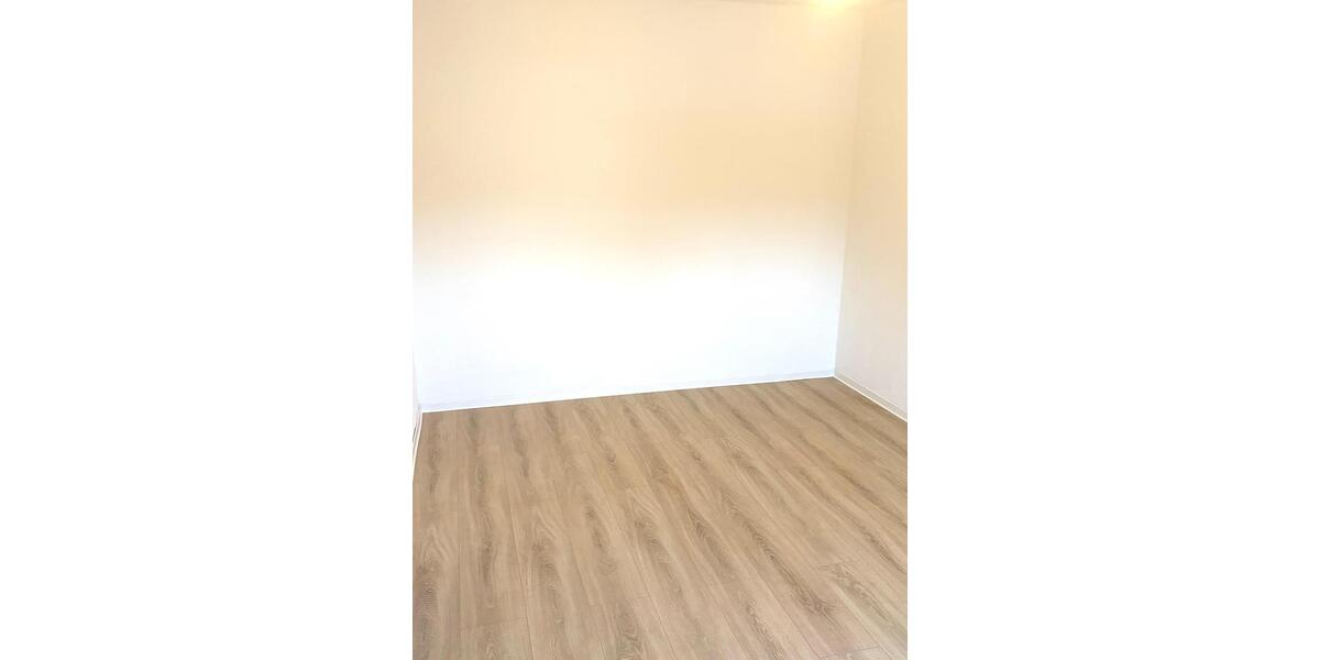 Etagenwohnung Moers Rheinkamp - 2.5 Zimmer, 58 m&sup2;, 770&euro; | Angebot:25884088