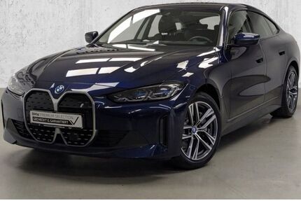BMW i4 30.282 km 41.980 &euro; Düsseldorf 40595
