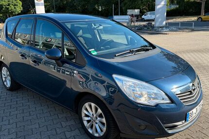 Opel Meriva 102.000 km 5.990 &euro; Essen 45127