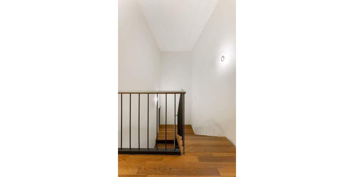 Etagenwohnung Düsseldorf Heerdt - 5 Zimmer, 189 m&sup2;, 1.250.000&euro; | Angebot:26016999