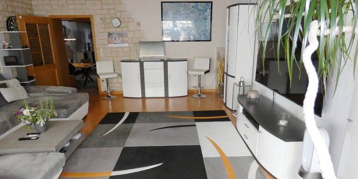 Etagenwohnung Solingen Solingen-Mitte - 6 Zimmer, 146 m&sup2;, 284.000&euro; | Angebot:25685753