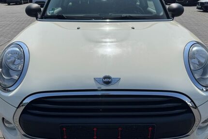 Mini ONE 116.392 km 7.590 &euro; Duisburg 47169