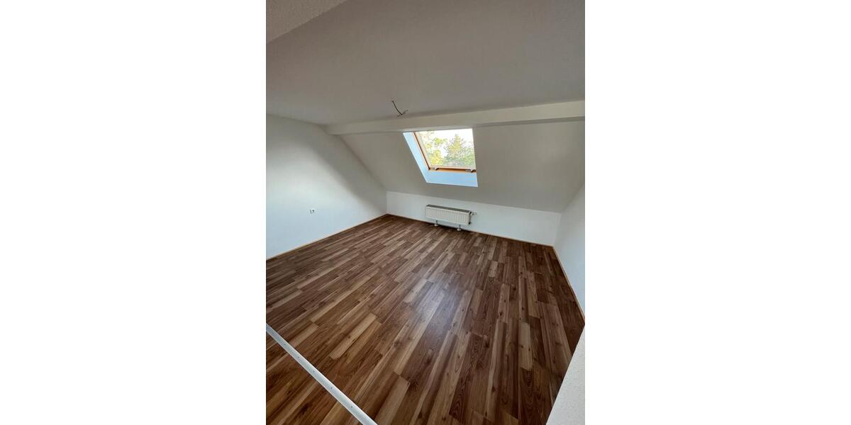 Dachgeschoßwohnung Moers - 2 Zimmer, 46 m&sup2;, 630&euro; | Angebot:26345296