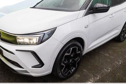 Opel Grandland (X) 31.680 km 22.470 &euro; Solingen 42697