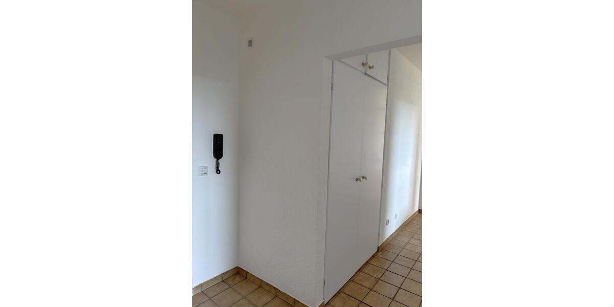 Etagenwohnung Wuppertal Gemarkung Elberfeld - 2 Zimmer, 67 m&sup2;, 150.000&euro; | Angebot:27189732