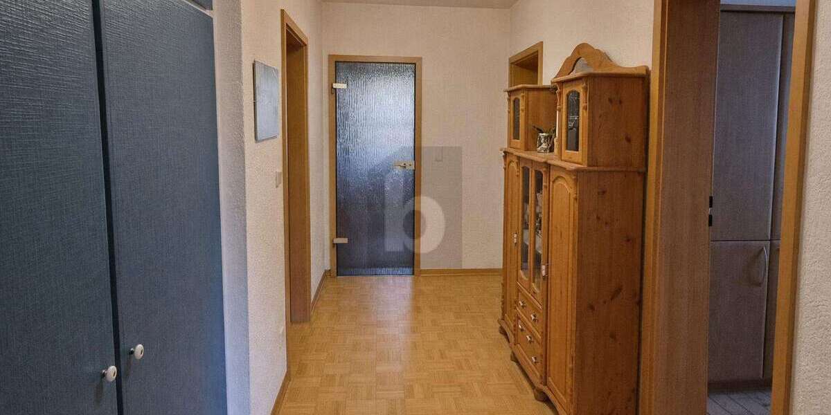 Etagenwohnung Essen Stadtbezirk IV - 3 Zimmer, 81 m&sup2;, 810&euro; | Angebot:26556046