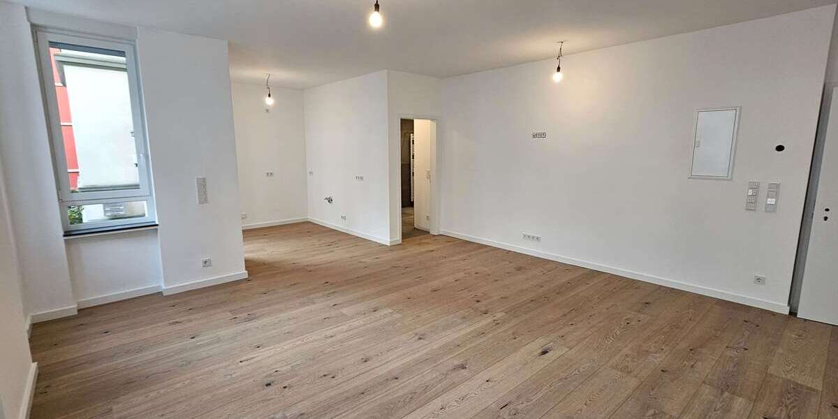 Etagenwohnung Essen Huttrop - 2 Zimmer, 75 m&sup2;, 975&euro; | Angebot:24637147