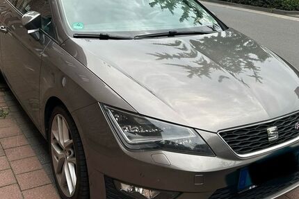 Seat Leon 86.832 km 10.499 &euro; Willich 47877