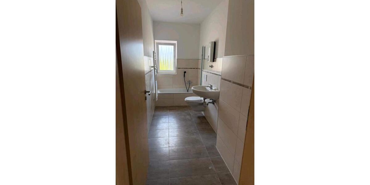 Etagenwohnung Oberhausen Schmachtendorf - 2 Zimmer, 65 m&sup2;, 650&euro; | Angebot:27550979