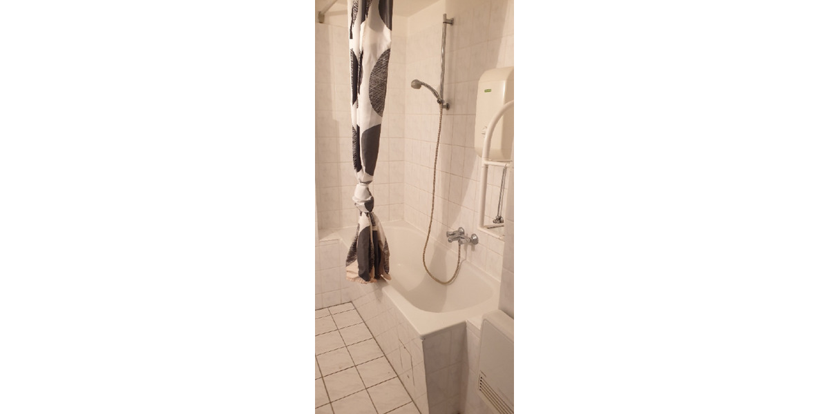 Etagenwohnung Mettmann - 3 Zimmer, 64 m&sup2;, 600&euro; | Angebot:24804604