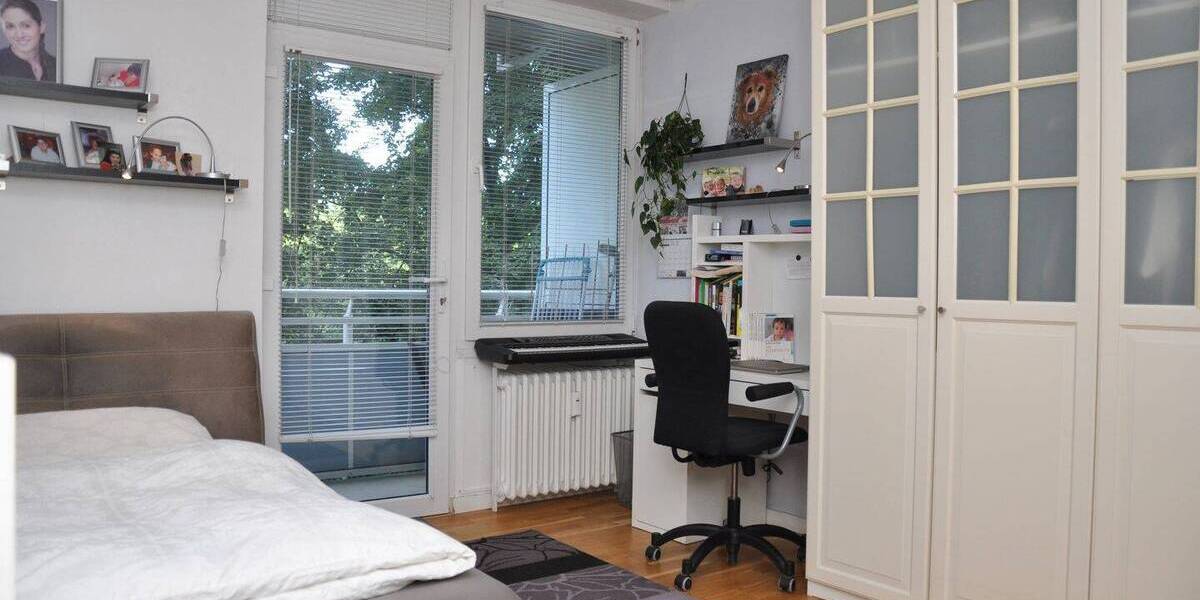 Etagenwohnung Düsseldorf Golzheim - 4 Zimmer, 104 m&sup2;, 489.000&euro; | Angebot:26596581