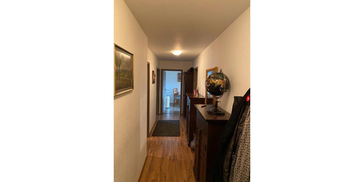 Dachgeschoßwohnung Duisburg Mittelmeiderich - 3 Zimmer, 94 m&sup2;, 650&euro; | Angebot:27581491