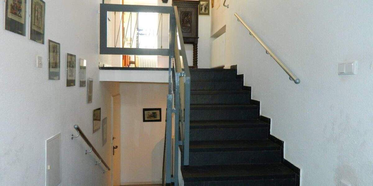 Bungalow Krefeld Benrad-Süd - 8 Zimmer, 157 m&sup2;, 395.000&euro; | Angebot:25697193