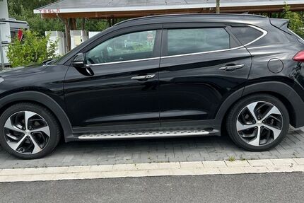Hyundai TUCSON 157.000 km 15.500 &euro; Hilden 40724