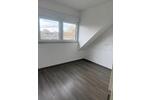 Dachgeschoßwohnung Duisburg Mittelmeiderich - 2 Zimmer, 80 m&sup2;, 620&euro; | Angebot:25919999