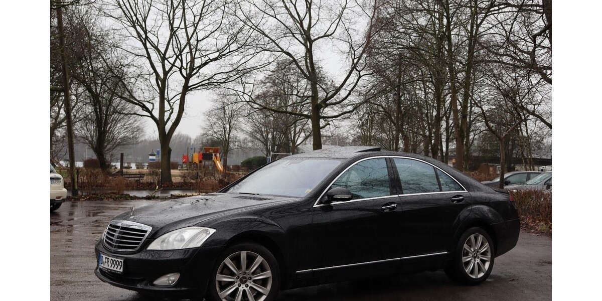 Mercedes-Benz S 500 242.000 km 11.499 &euro; Düsseldorf 40213