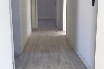 Wohnung Duisburg Mittelmeiderich - 3 Zimmer, 90 m&sup2;, 740&euro; | Angebot:25900463