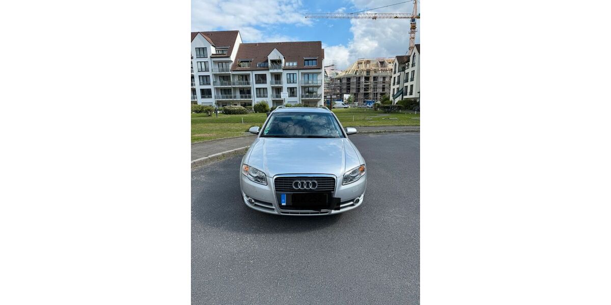 Audi A4 192.000 km 4.000 &euro; Düsseldorf 40235