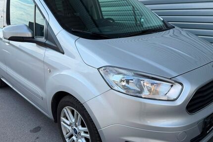 Ford Tourneo Courier 174.965 km 6.500 &euro; Wuppertal 42285
