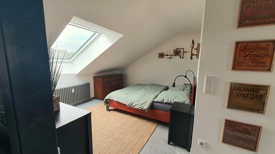Etagenwohnung Langenfeld (Rheinland) - 1 Zimmer, 1.300&euro; | Angebot:26442840