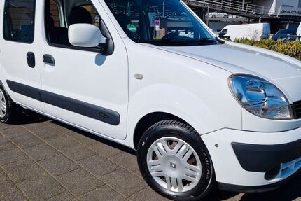Renault Kangoo 38.000 km 8.750 &euro; Düsseldorf 40472