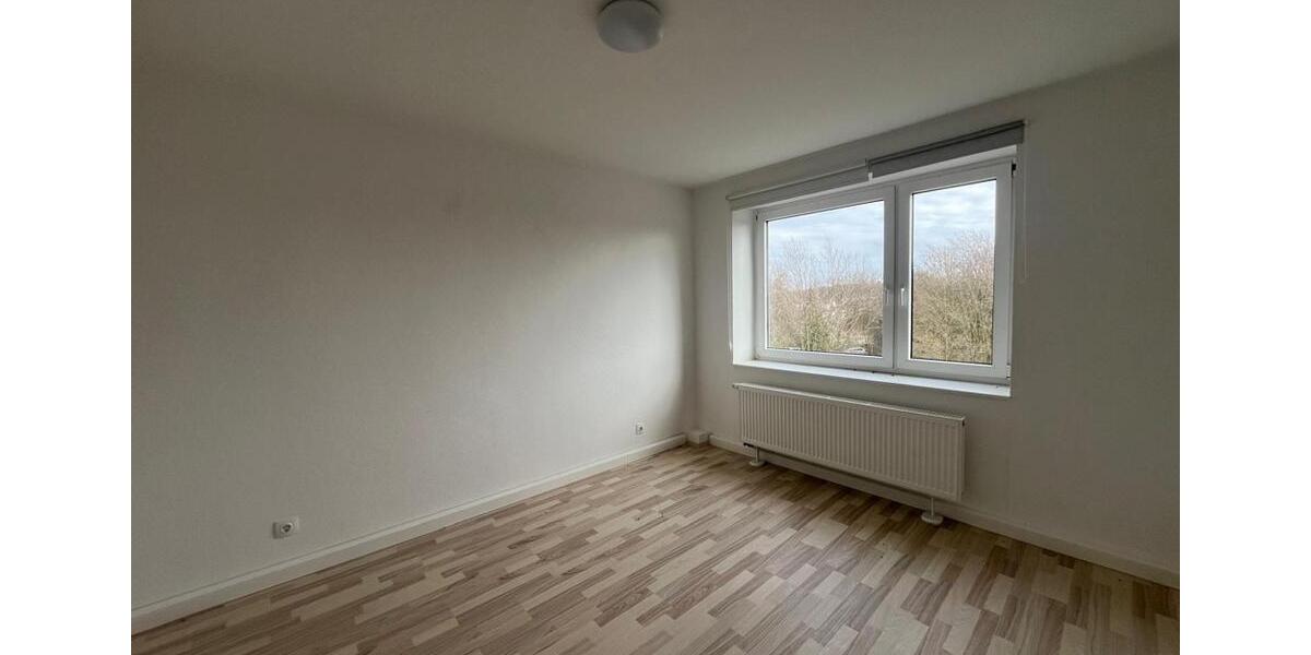 Etagenwohnung Wuppertal Gemarkung Vohwinkel - 3 Zimmer, 83 m&sup2;, 720&euro; | Angebot:25103484