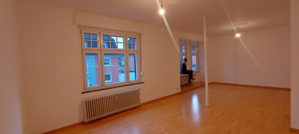Erdgeschoßwohnung Solingen Central - 2 Zimmer, 86 m&sup2;, 1.000&euro; | Angebot:26367908
