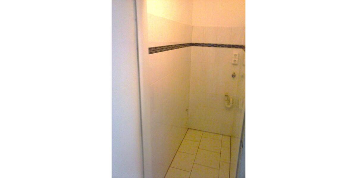 Etagenwohnung Krefeld - 2 Zimmer, 78 m&sup2;, 580&euro; | Angebot:25380044