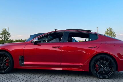 Kia Stinger 131.000 km 25.100 &euro; Grevenbroich 41517
