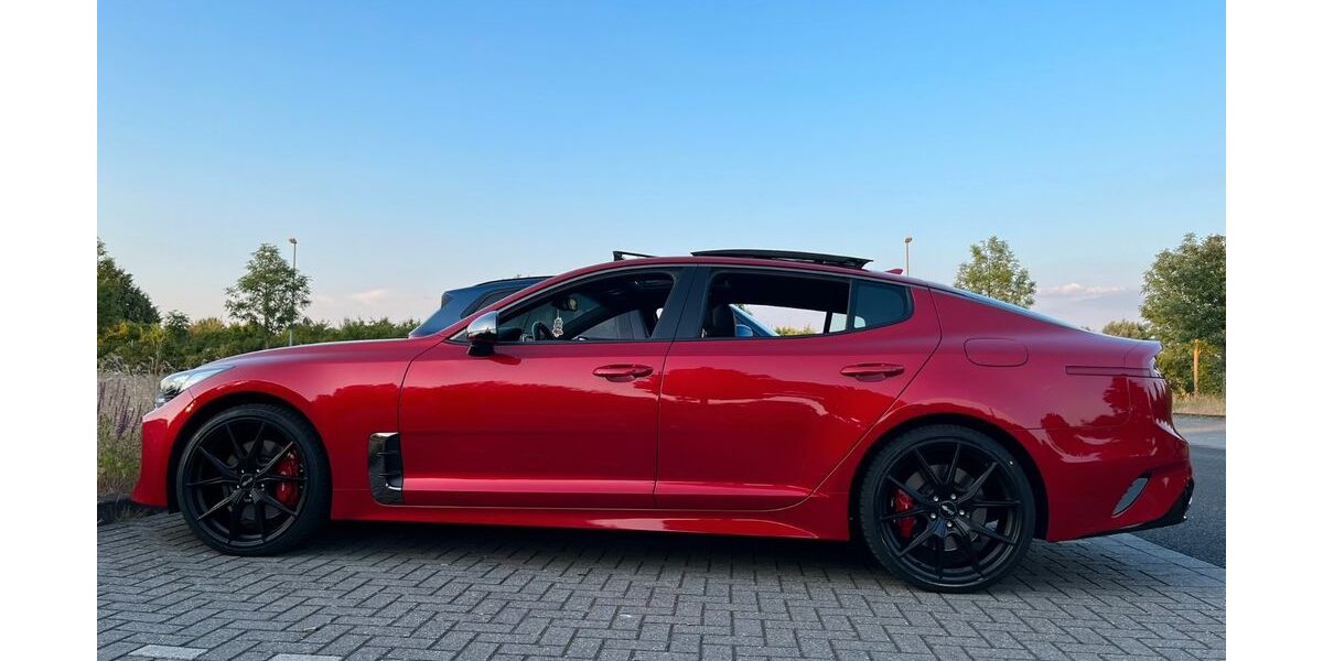 Kia Stinger 131.000 km 25.100 &euro; Grevenbroich 41517