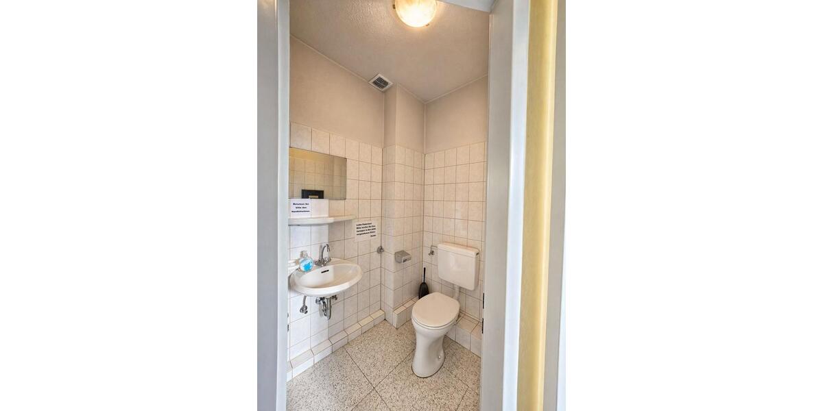 Etagenwohnung Krefeld Dießem - 7 Zimmer, 107 m&sup2;, 950&euro; | Angebot:26253482