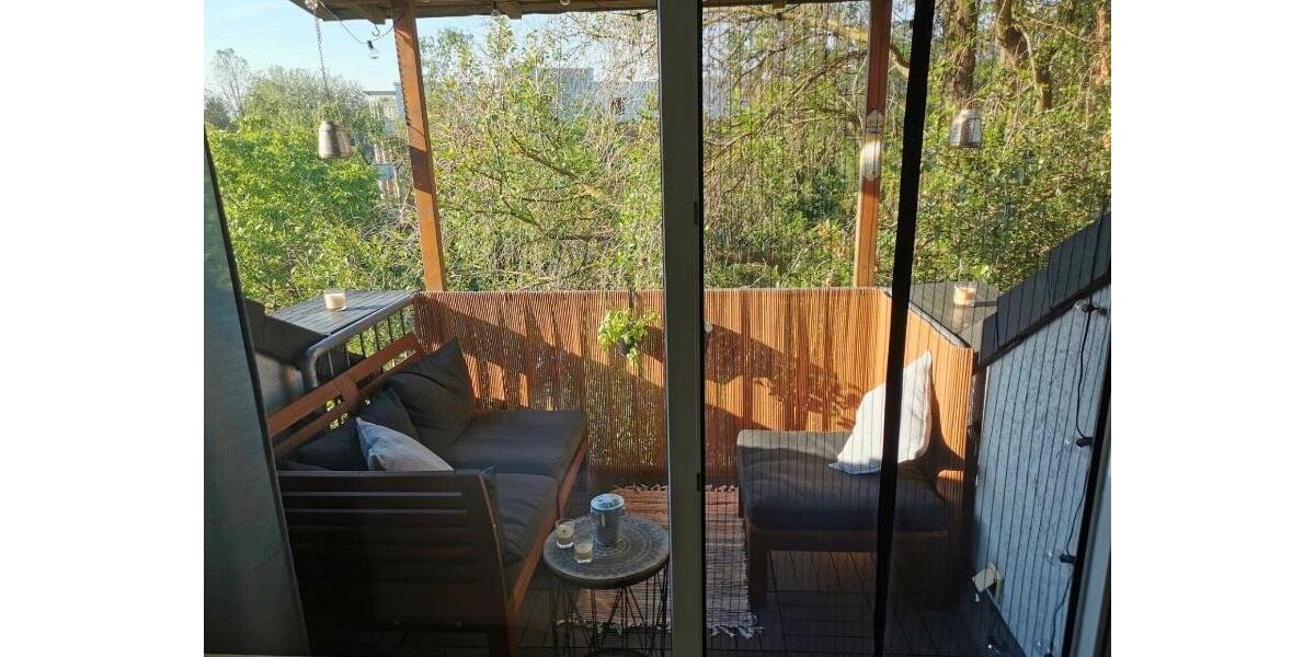 Dachgeschoßwohnung Oberhausen Alt-Oberhausen - 3 Zimmer, 79 m&sup2;, 1.200&euro; | Angebot:26007098