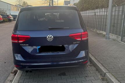 VW Touran 260.000 km 9.250 &euro; Essen 45326