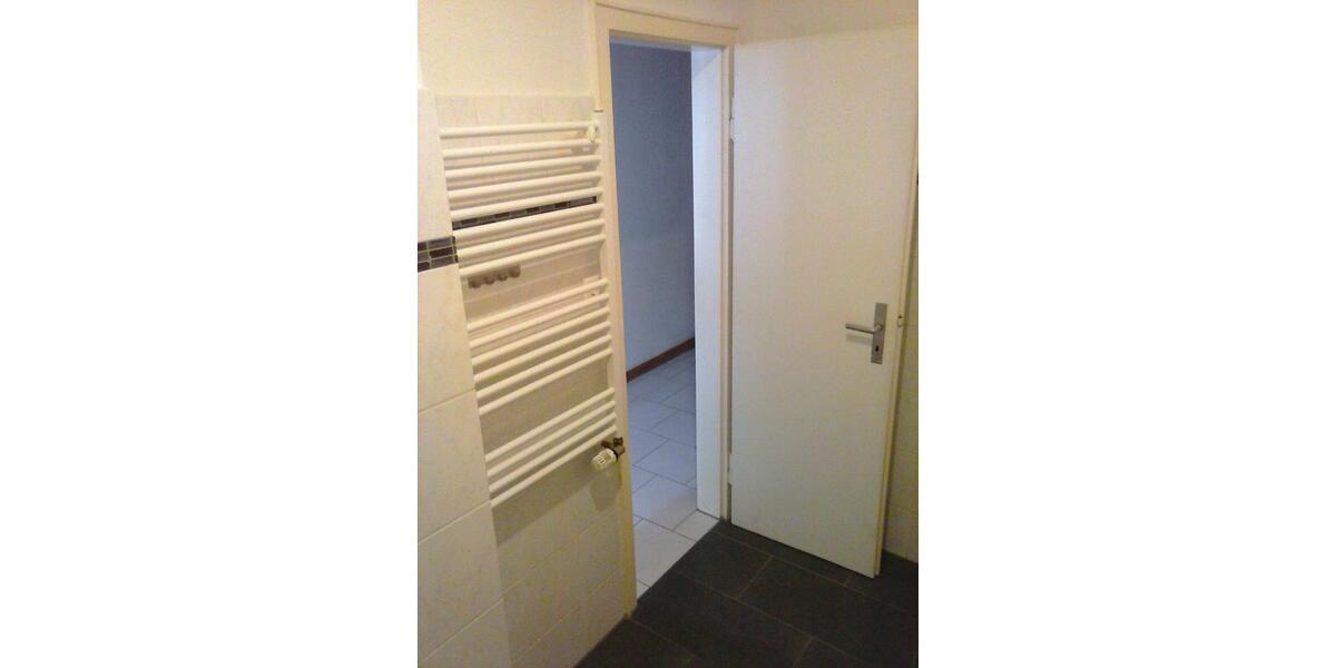 Etagenwohnung Krefeld - 2 Zimmer, 78 m&sup2;, 580&euro; | Angebot:25380044