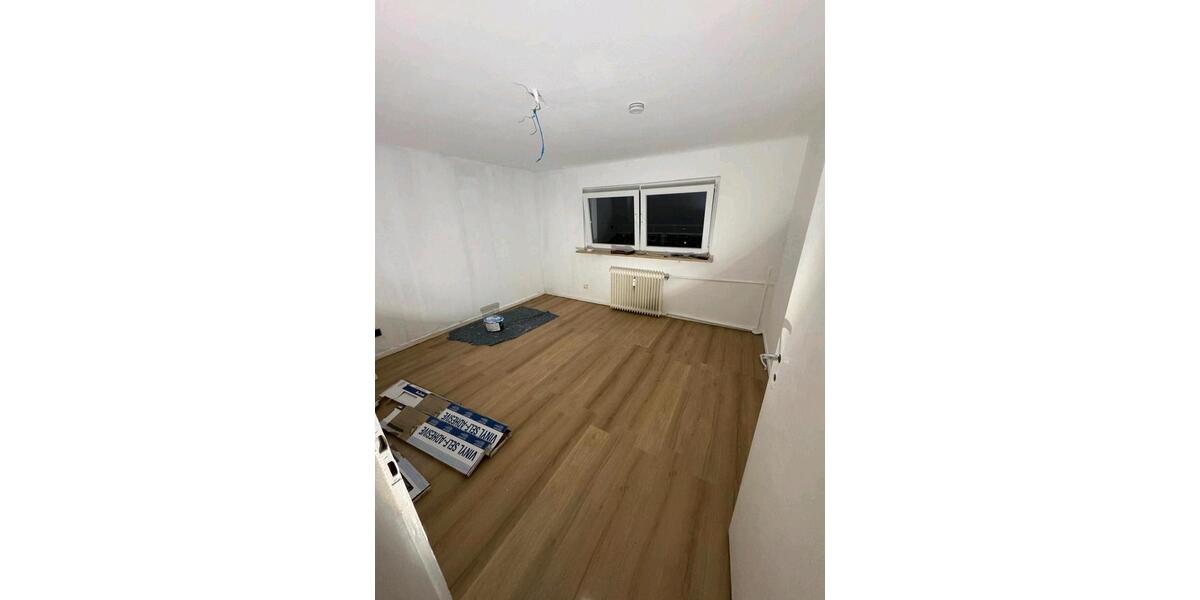Etagenwohnung Remscheid - 3 Zimmer, 69 m&sup2;, 600&euro; | Angebot:26470930