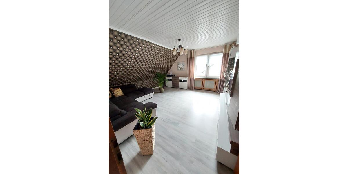 Dachgeschoßwohnung Moers Schwafheim - 3 Zimmer, 72 m&sup2;, 540&euro; | Angebot:26347760