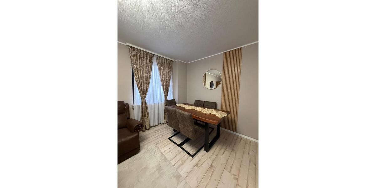 Etagenwohnung Duisburg Mittelmeiderich - 2 Zimmer, 72 m&sup2;, 800&euro; | Angebot:27565942