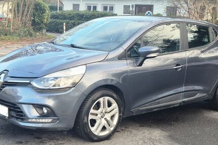 Renault Clio 65.000 km 7.800 &euro; Düsseldorf 40233