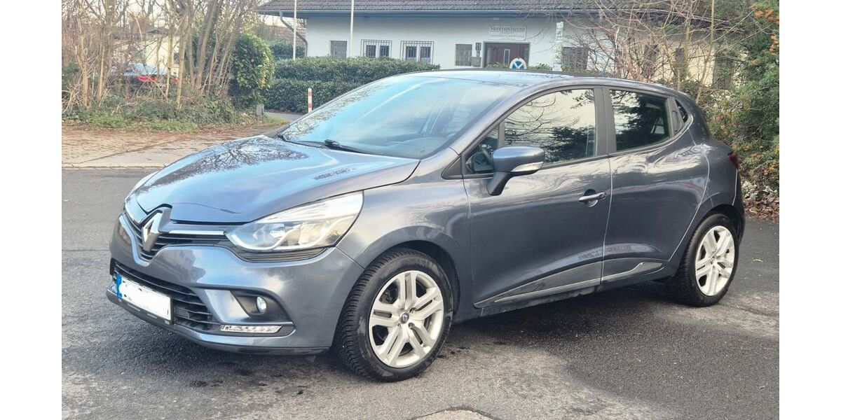 Renault Clio 65.000 km 7.800 &euro; Düsseldorf 40233