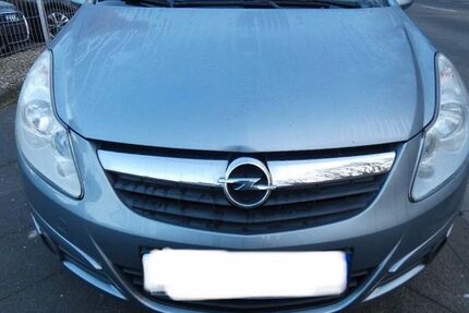 Opel Corsa 160.000 km 3.690 &euro; Düsseldorf 40591