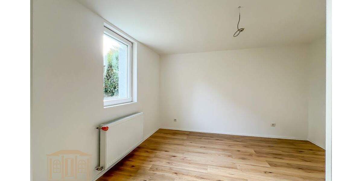 Einfamilienhaus Remscheid Lüttringhausen - 1 Zimmer, 249 m&sup2;, 399.500&euro; | Angebot:25728100